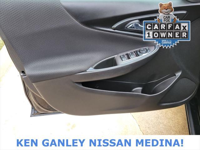 Photo of 2019 Mosaic Black Metallic Chevrolet Malibu