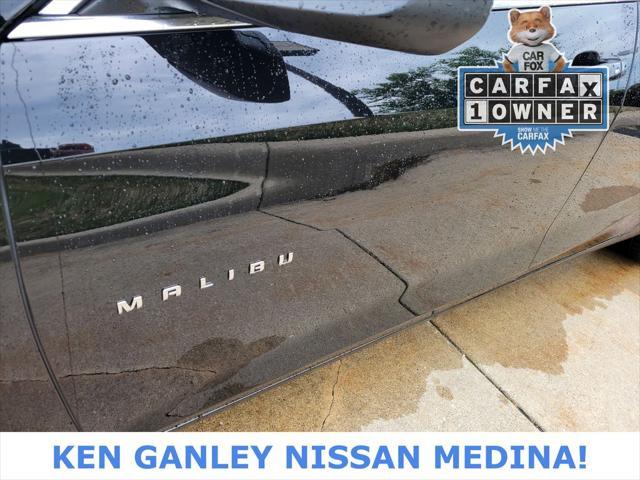 Photo of 2019 Mosaic Black Metallic Chevrolet Malibu