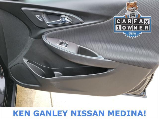 Photo of 2019 Mosaic Black Metallic Chevrolet Malibu