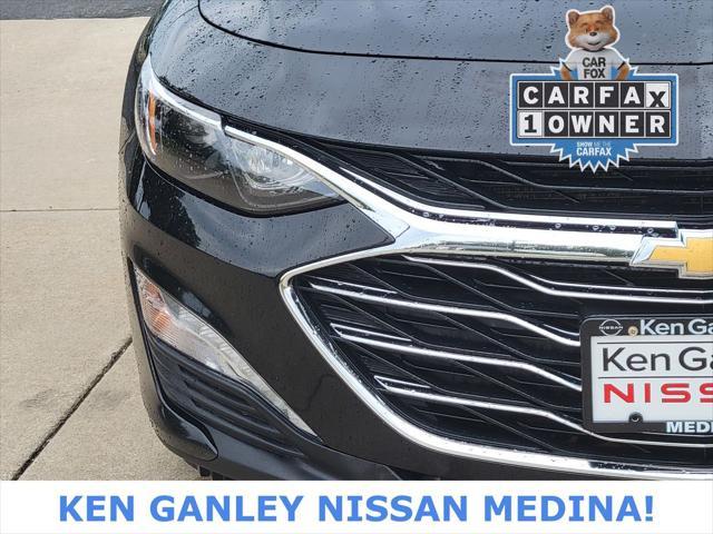 Photo of 2019 Mosaic Black Metallic Chevrolet Malibu