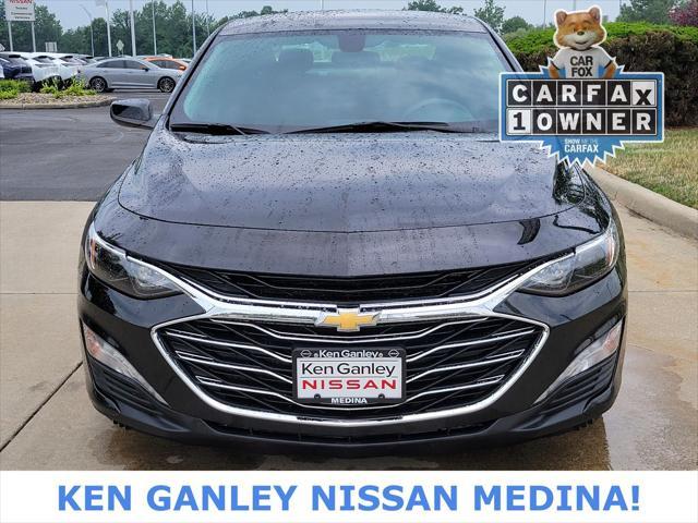 Photo of 2019 Mosaic Black Metallic Chevrolet Malibu