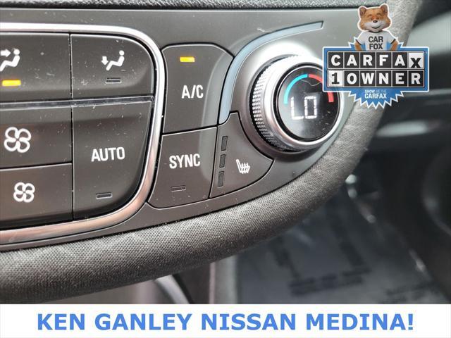 Photo of 2019 Mosaic Black Metallic Chevrolet Malibu