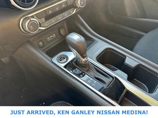 Photo of 2024 Super Black Nissan Sentra