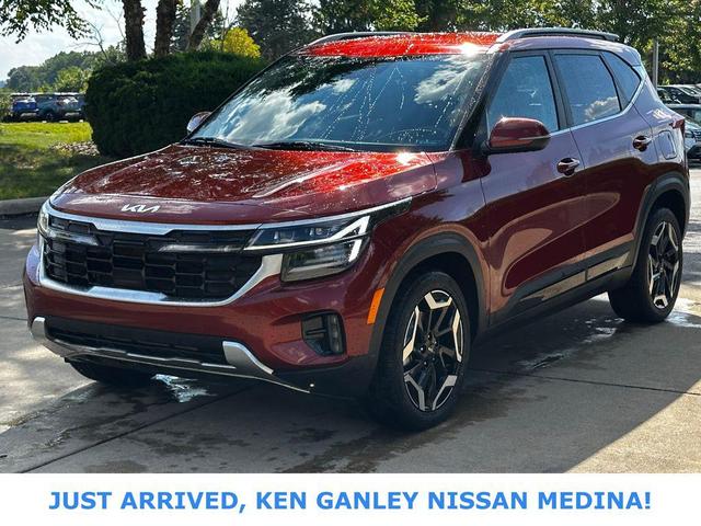 Photo of 2024 Mars Orange Kia Seltos