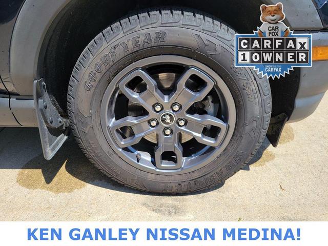 Photo of 2022 Alto Blue Metallic Tinted Clearcoat Ford Bronco Sport