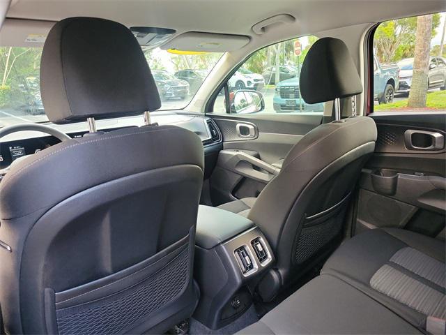 Photo of 2025 Dawning Red Kia Sorento