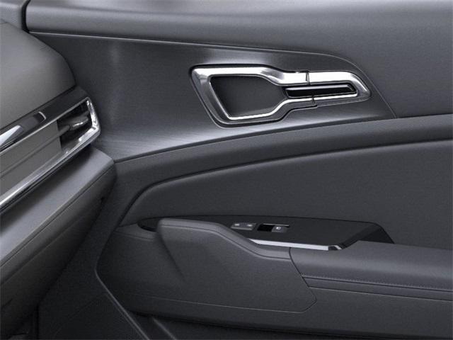 Photo of 2025 Snow White Pearl Kia Sportage Hybrid