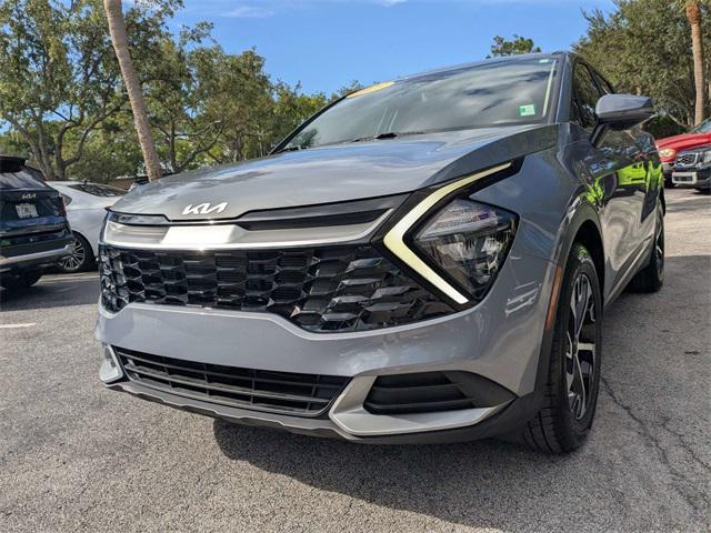 Photo of 2023 Everlasting Silver Kia Sportage