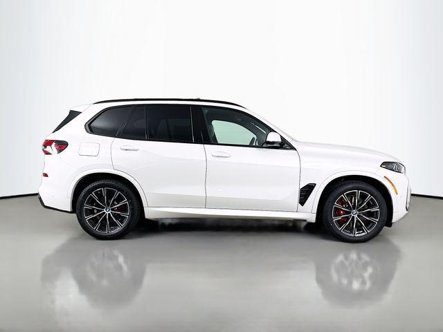 Photo of 2026 Mineral White Metallic BMW X5