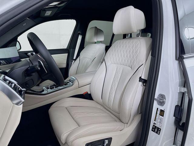 Photo of 2026 Mineral White Metallic BMW X5