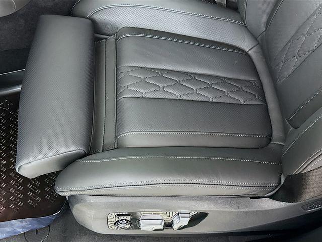 Photo of 2026 Dravit Grey Metallic BMW X5
