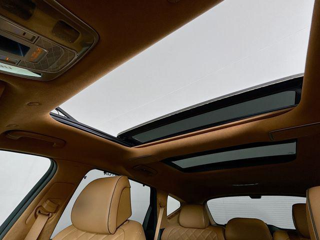 Photo of 2025 Storr Green Genesis GV80