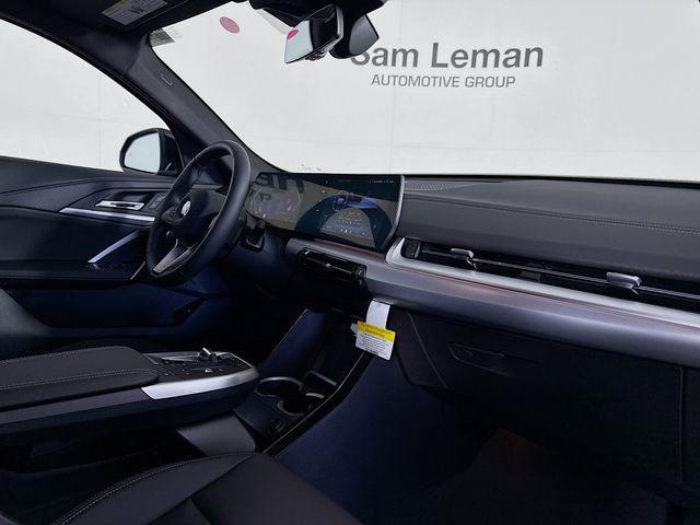 Photo of 2025 Black Sapphire Metallic BMW X2