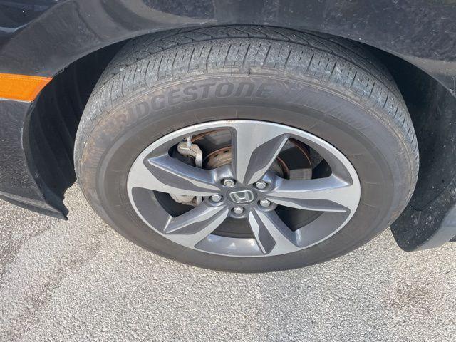 Photo of 2018 Crystal Black Pearl Honda Odyssey