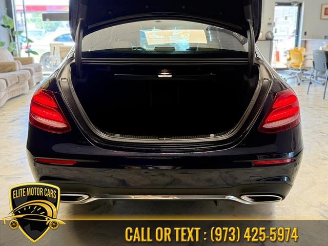 Photo of 2017 Lunar Blue Metallic Mercedes-Benz E-Class