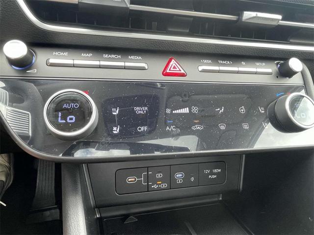 Photo of 2025 Aero Silver Hyundai SONATA Hybrid