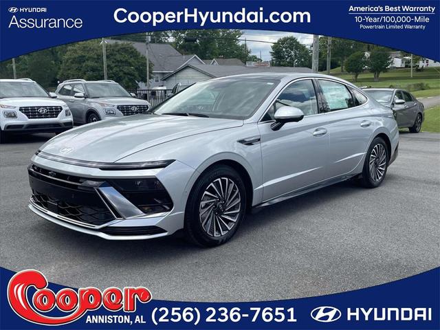 Photo of 2025 Aero Silver Hyundai SONATA Hybrid
