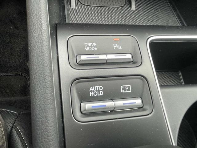 Photo of 2025 Aero Silver Hyundai SONATA Hybrid