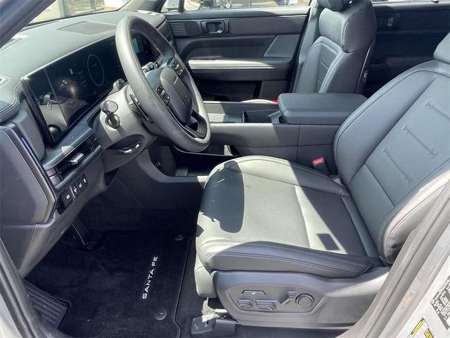 Photo of 2025 Shimmering Silver Hyundai SANTA FE
