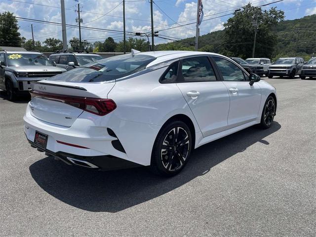 Photo of 2024 Glacial White Pearl Kia K5