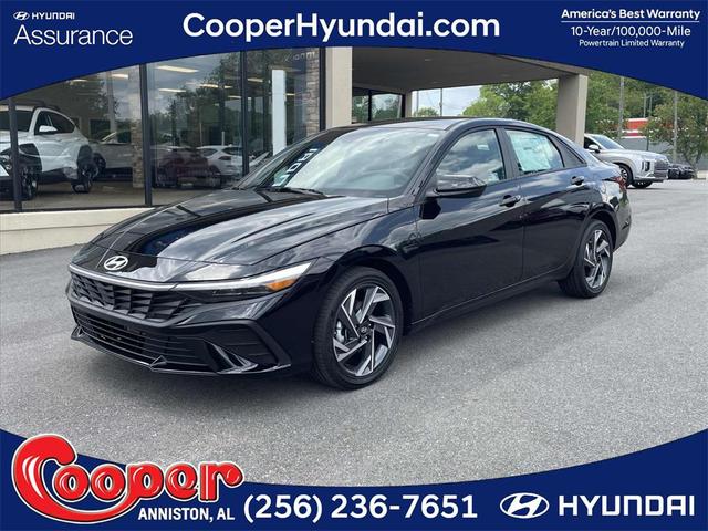 Photo of 2025 Abyss Black Hyundai ELANTRA