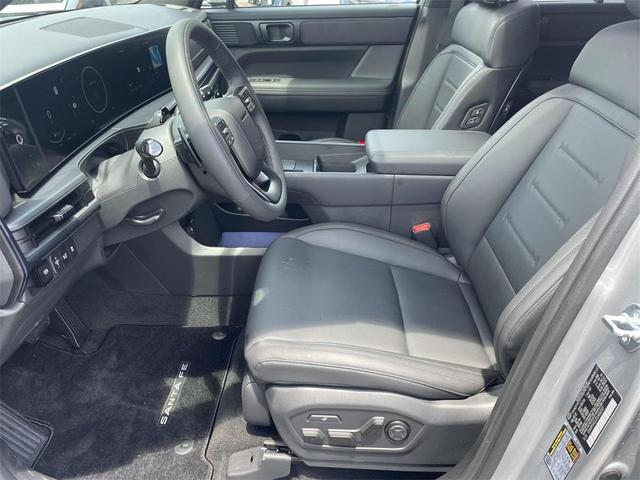 Photo of 2025 Shimmering Silver Hyundai SANTA FE HEV