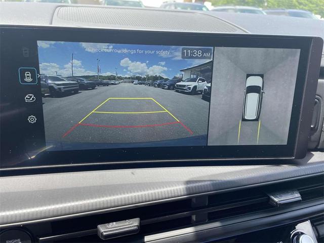 Photo of 2025 Shimmering Silver Hyundai SANTA FE HEV