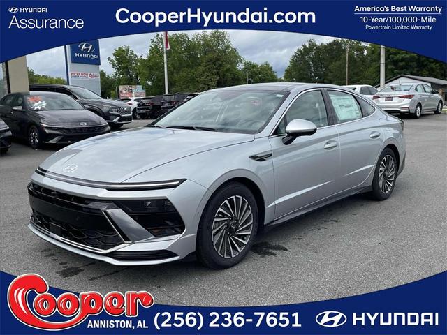 Photo of 2025 Aero Silver Hyundai SONATA Hybrid