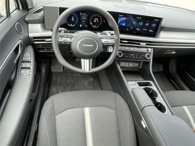 Photo of 2025 Serenity White Hyundai SONATA