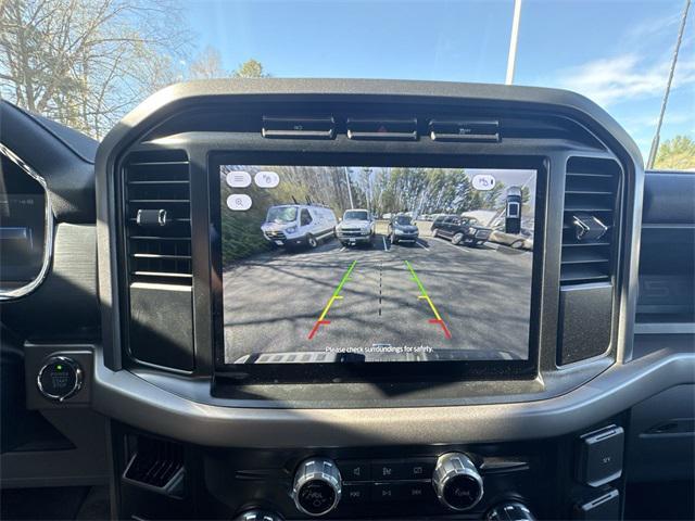 Photo of 2024 Oxford White Ford F-150 Lightning