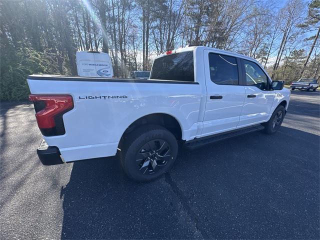 Photo of 2024 Oxford White Ford F-150 Lightning