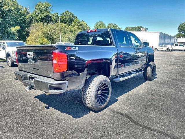 Photo of 2018 Black Chevrolet Silverado 1500