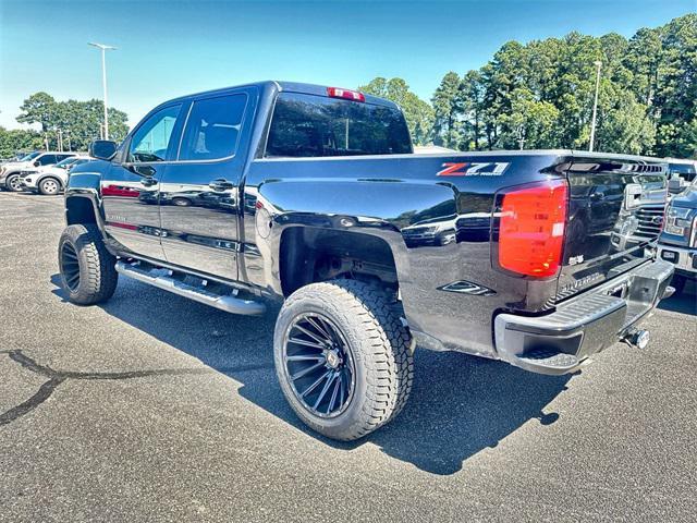 Photo of 2018 Black Chevrolet Silverado 1500