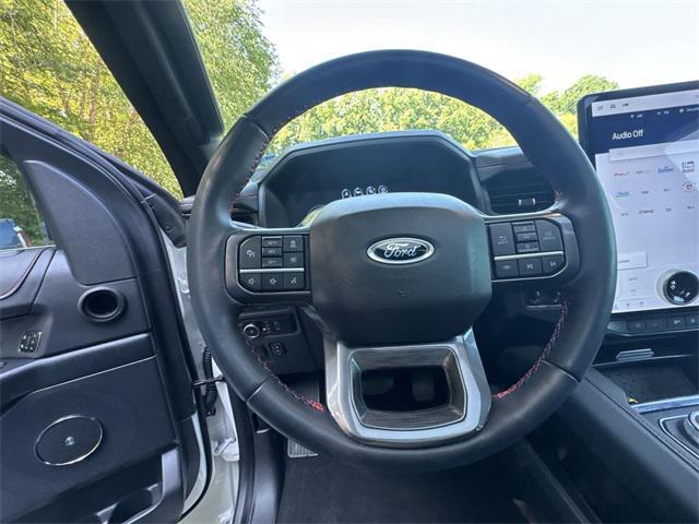 Photo of 2024 Star White Metallic Tri-Coat Ford Expedition Max