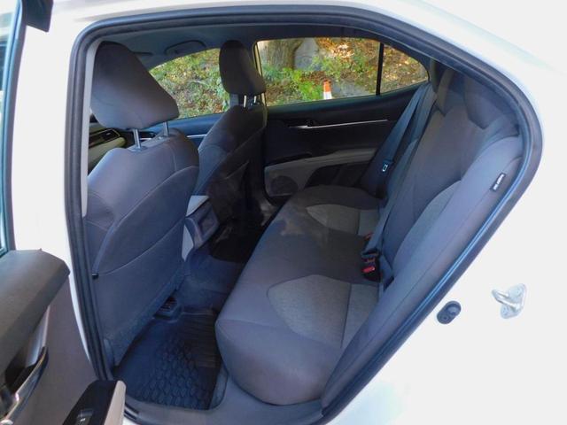 Photo of 2019 White Toyota Camry