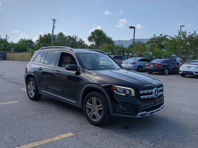 Photo of 2021 Black Mercedes-Benz GLB 250