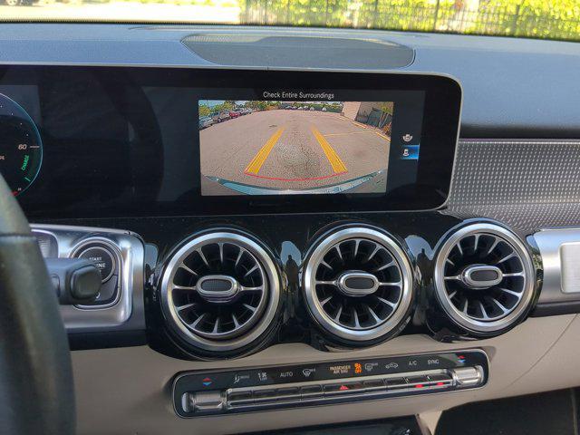 Photo of 2021 Black Mercedes-Benz GLB 250