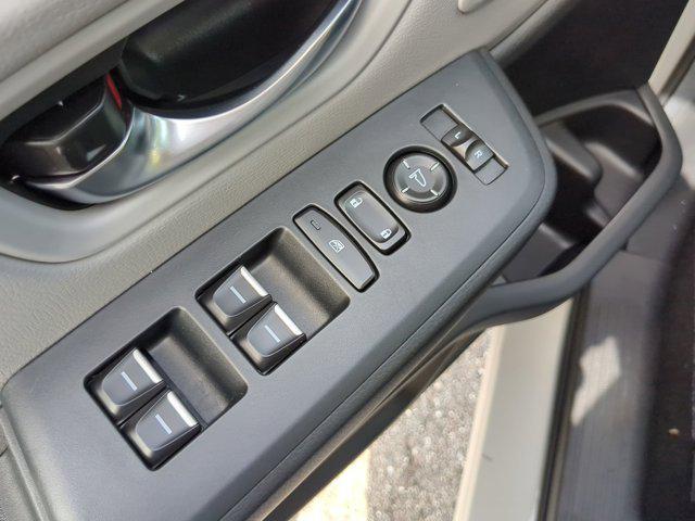 Photo of 2025 Platinum White Pearl Honda Pilot