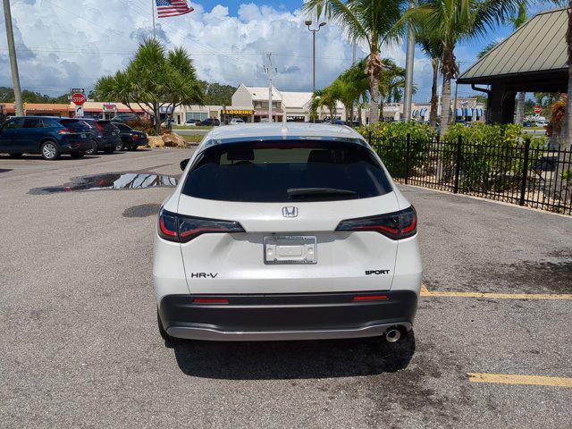 Photo of 2026 Platinum White Honda HR-V
