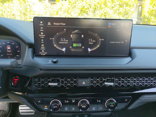 Photo of 2025 Platinum White Honda Accord Hybrid