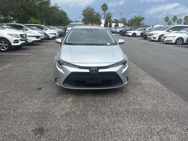 Photo of 2020 Classic Silver Metallic Toyota Corolla