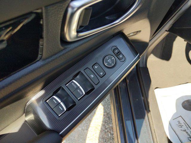 Photo of 2025 Platinum White Honda Civic Hybrid
