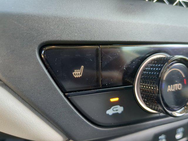 Photo of 2025 Platinum White Pearl Honda Accord