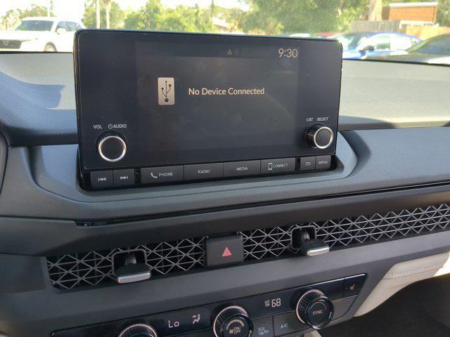 Photo of 2025 Platinum White Pearl Honda Accord