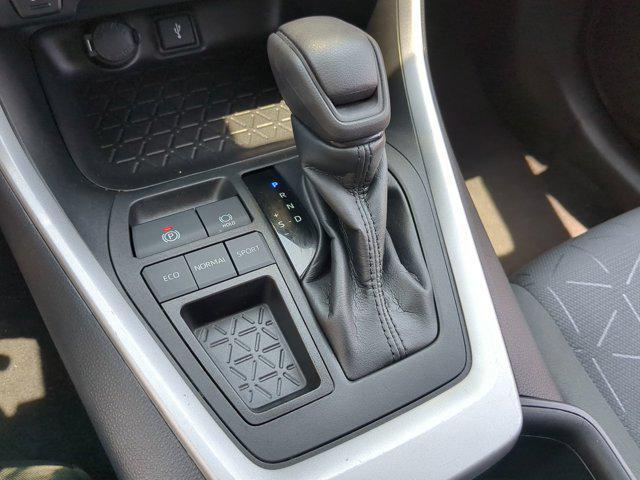 Photo of 2022 White Toyota RAV4