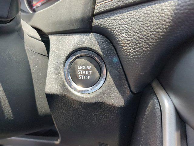 Photo of 2022 White Toyota RAV4