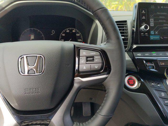 Photo of 2025 Platinum White Honda Odyssey