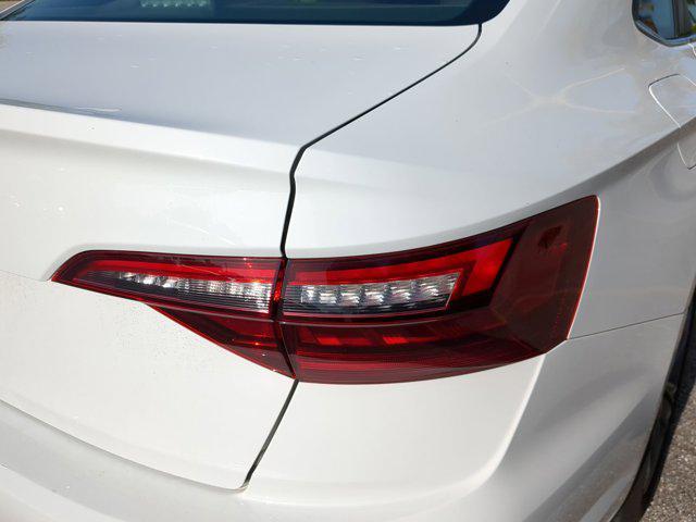 Photo of 2021 Pure White Volkswagen Jetta