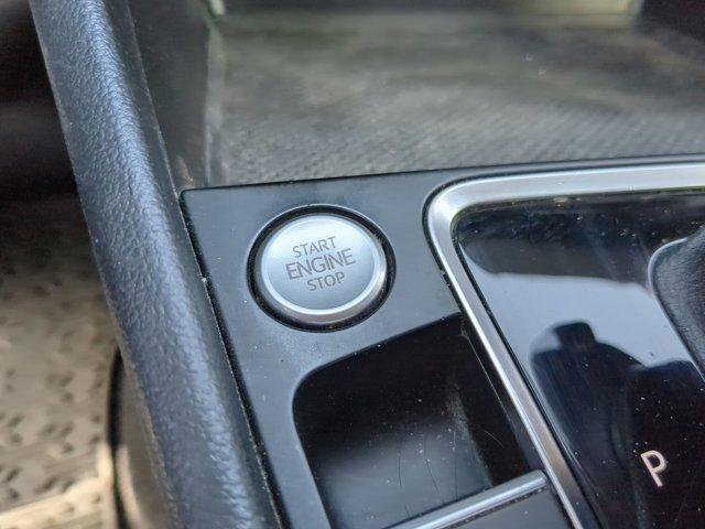 Photo of 2021 Pure White Volkswagen Jetta