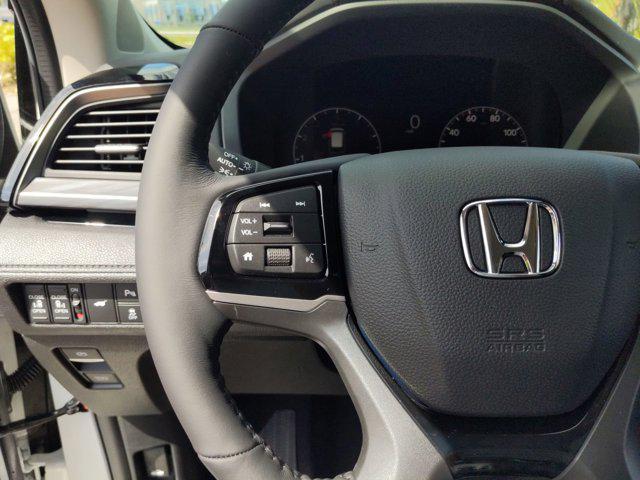 Photo of 2025 Platinum White Honda Odyssey